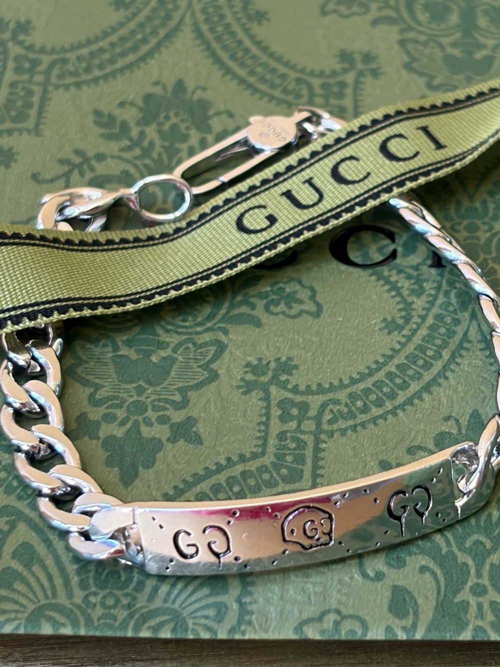 Gucci Ghost sliver chain bracelet